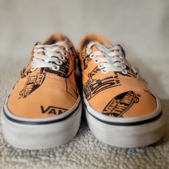 Vans OTW Logo Tangerine Lace-Up Sneakers - Size 8 (W), 6.5 (M) - Picture 4 of 9